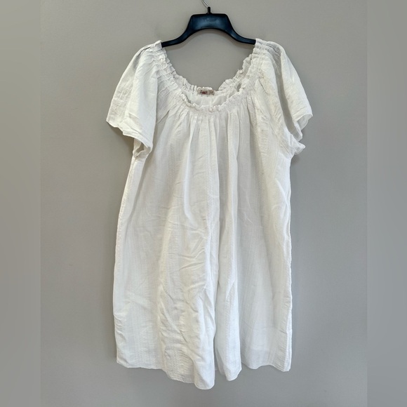 Faherty Annabelle Dress Short Sleeved Cotton Dress Texture Neckline in White, XL - Picture 2 of 12